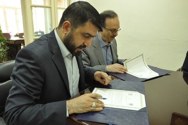 درراستای امضای تفاهمنامه همکاری دوجانبه صورت گرفت؛ کتابخانههای عمومی پلی میان حافظه جمعی با جامعه نخبگان است