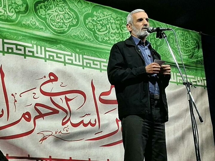 دنیا باید منتظر ظهور ابرقدرت جدید باشد