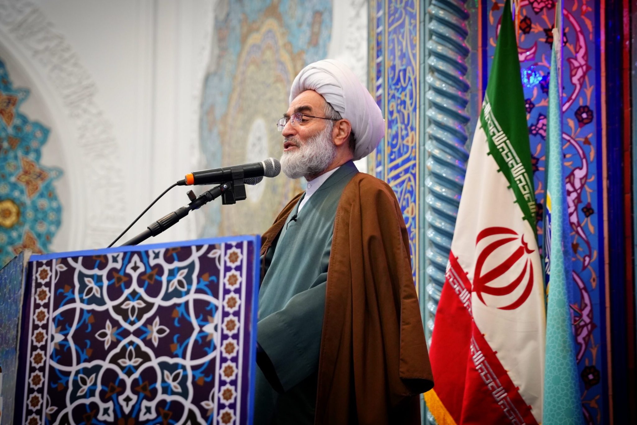 امام جمعه رشت: کمترین شیطنتِ دشمن را در خانهاش پاسخ میدهیم