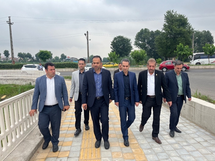 آرزوی دیرینه شهروندان رشتی در تالاب عینک برآورده میشود،بازدید نماینده وزیر راه و شهرسازی با پیگیری شهردار رشت از تالاب عینک / آزادسازی حریم و آغاز پروژههای گردشگری